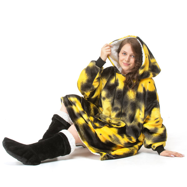 Metro Lane Biao Velosso Snug Oversize Fun Print Hoodie Blanket Thermal